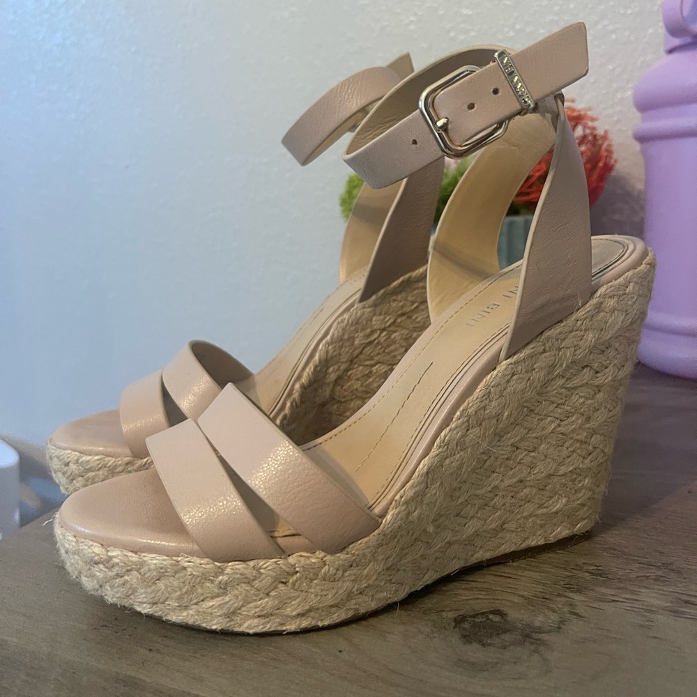 Gianni Bini Wedge Sandal